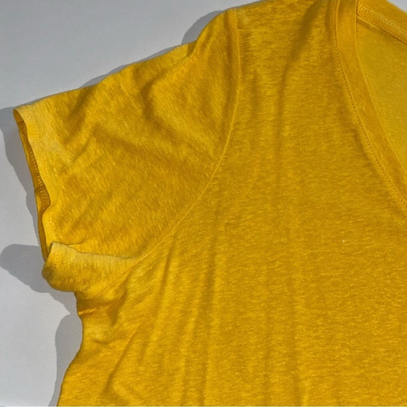 Tahari Women’s Yellow Short Sleeve Linen Slub V-Neck T-Shirt Size 1X - Picture 3 of 6